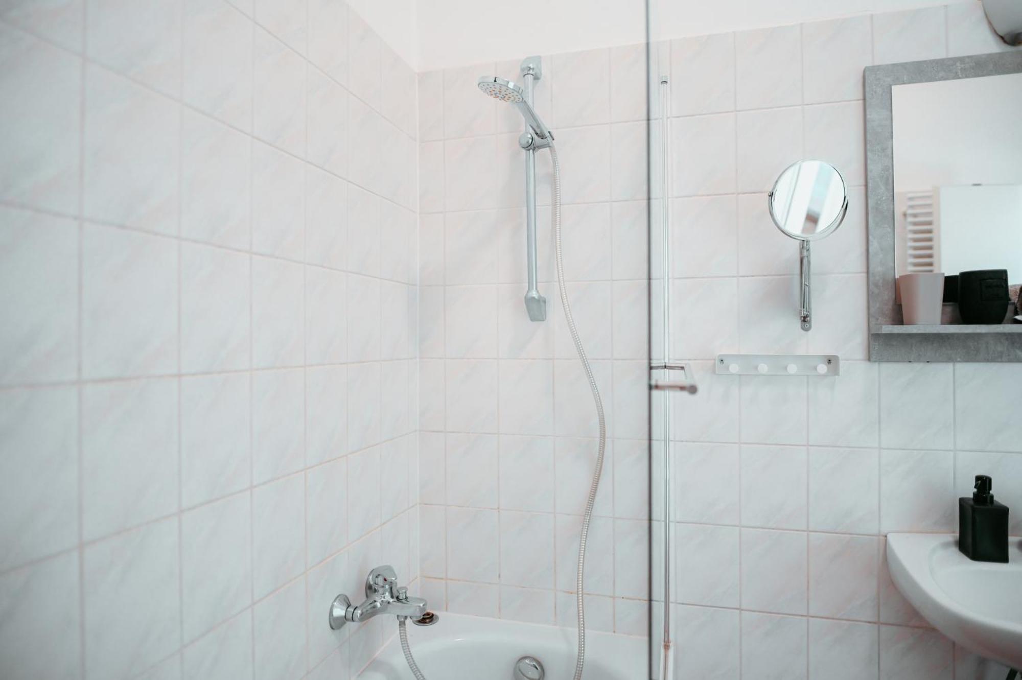 Raimond Apartment Ottakringer Top 10 Вена Экстерьер фото